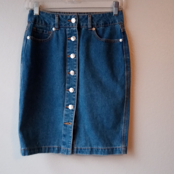 Forever 21 blue jeans skirt - Picture 2 of 7